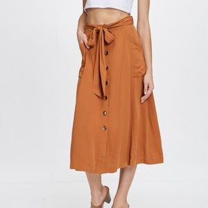 BUTTON UP MIDI SKIRT